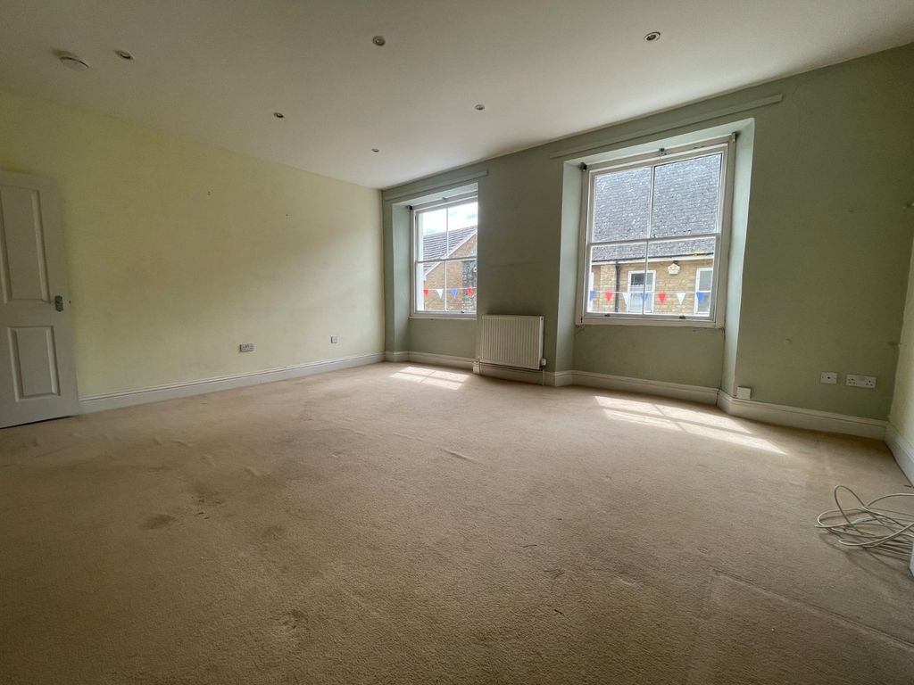 Property photo 3 of 12 Picture No. 15