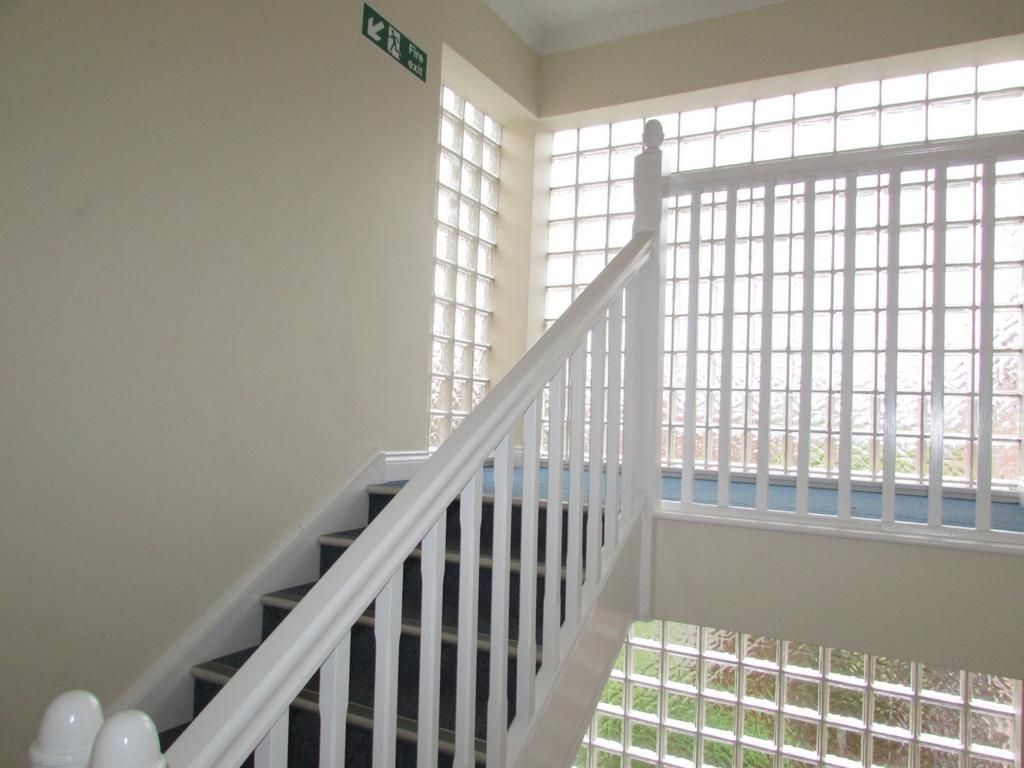 Property photo 3 of 4