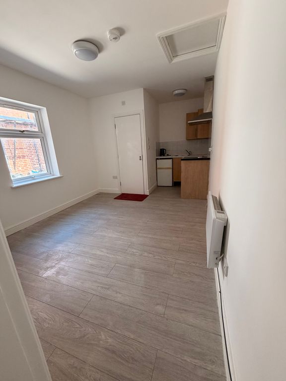 Property photo 1 of 4