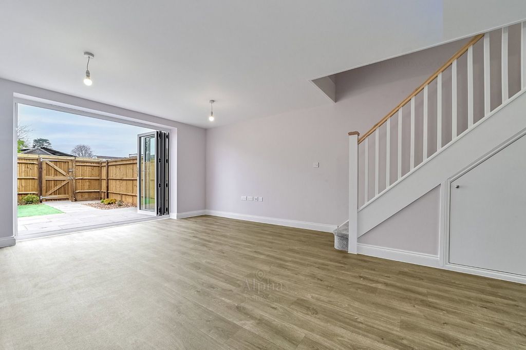 Property photo 2 of 4