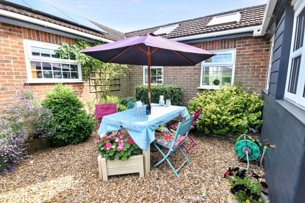 Property photo 3 of 31 Img_2158.Jvdn9