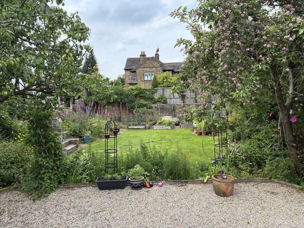 Property photo 2 of 24