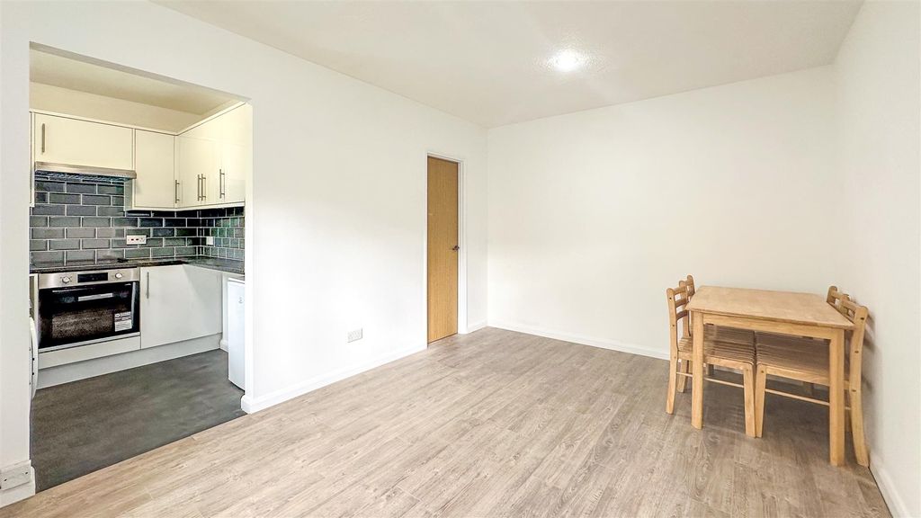 Property photo 1 of 5 Img_5798.Jpg