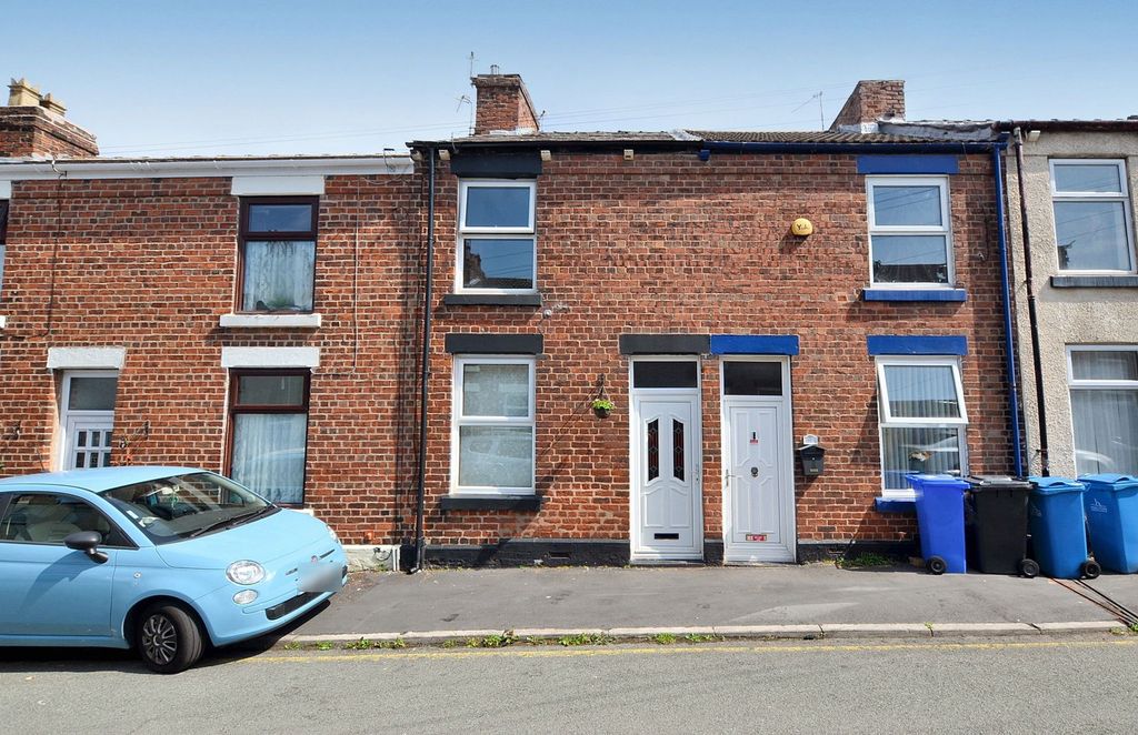 Property photo 1 of 12