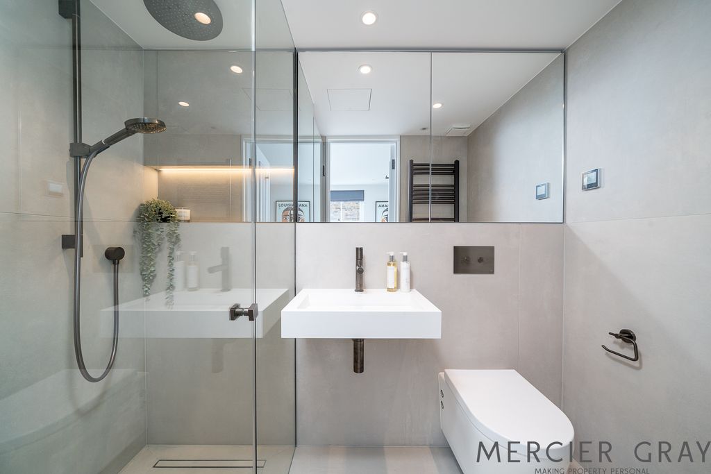 Property photo 3 of 10 Photo 1