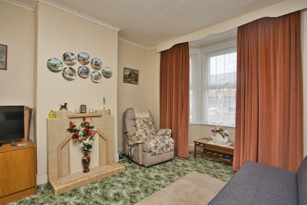 Property photo 2 of 11 Picture 2