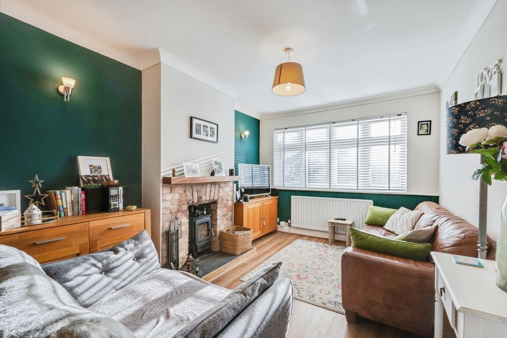 Property photo 2 of 25 Pbox-Img.Jpg