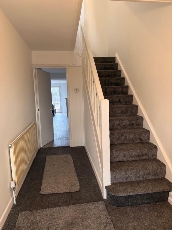 Property photo 1 of 7 Studio Flat €“ Leicester Road, Tilbury