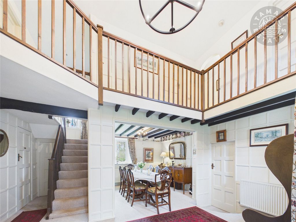 Property photo 3 of 42 Entrance/Dining Room