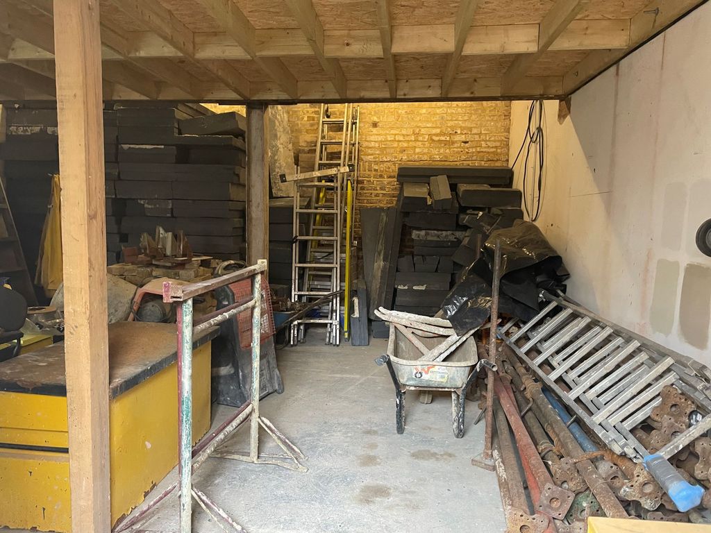 Property photo 2 of 2