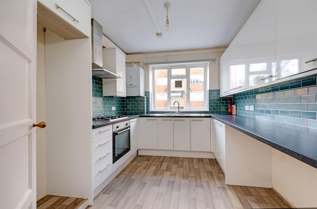 Property photo 2 of 15 53796 Hi Res (1).Jpg