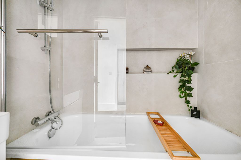 Property photo 2 of 4