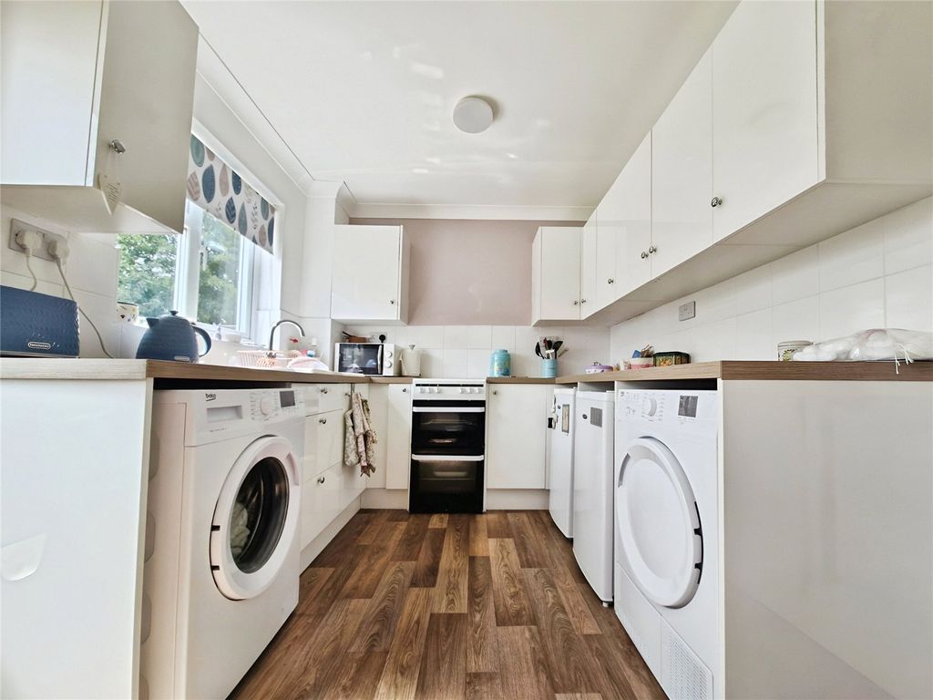 Property photo 3 of 12 Picture No. 23
