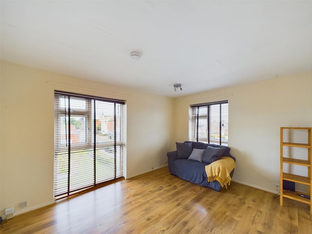 Property photo 2 of 4