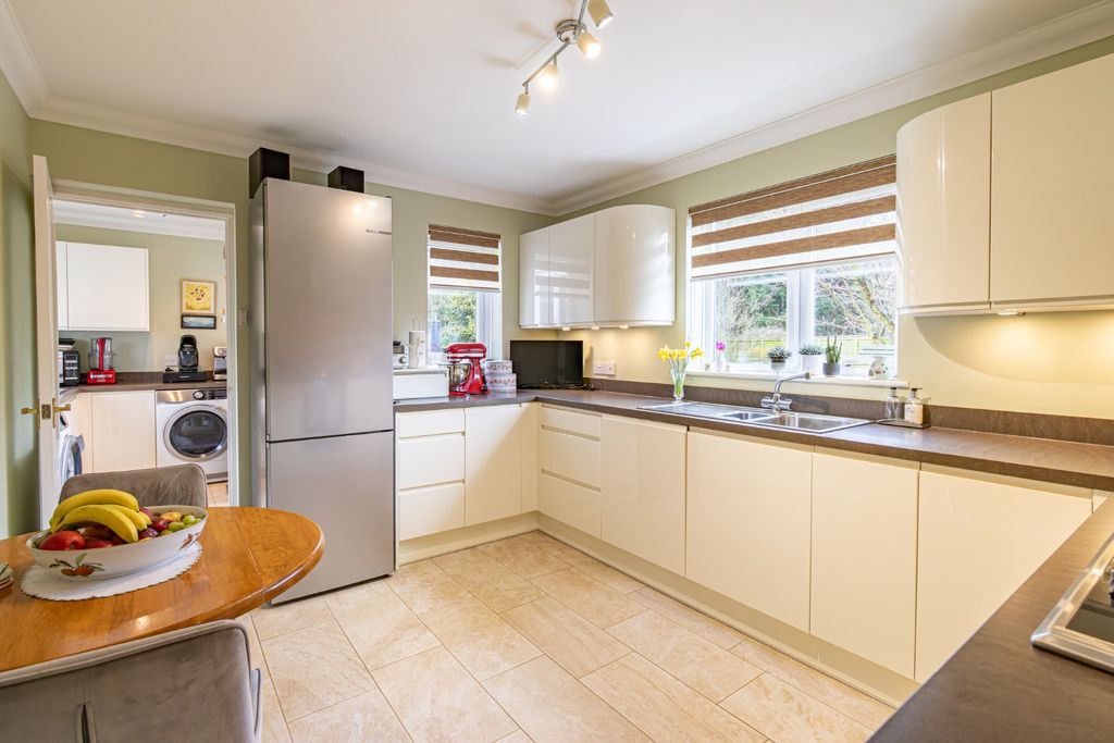 Property photo 3 of 32 3480975