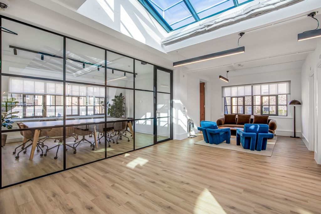 Property photo 2 of 14