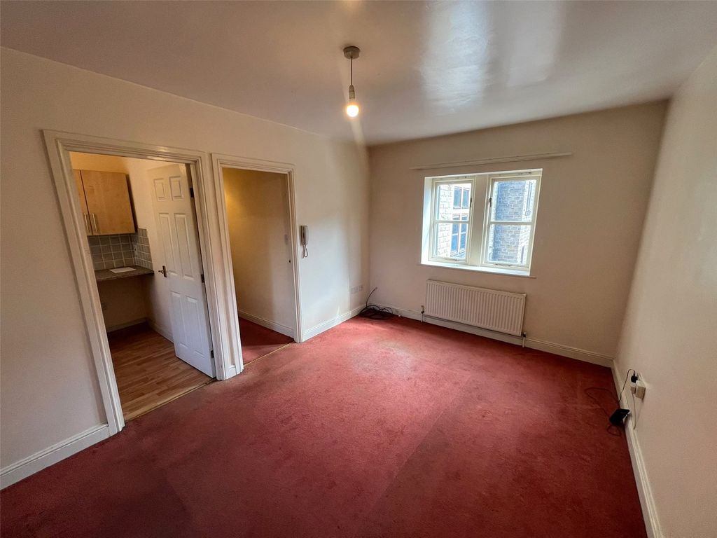 Property photo 2 of 10 Picture No. 14