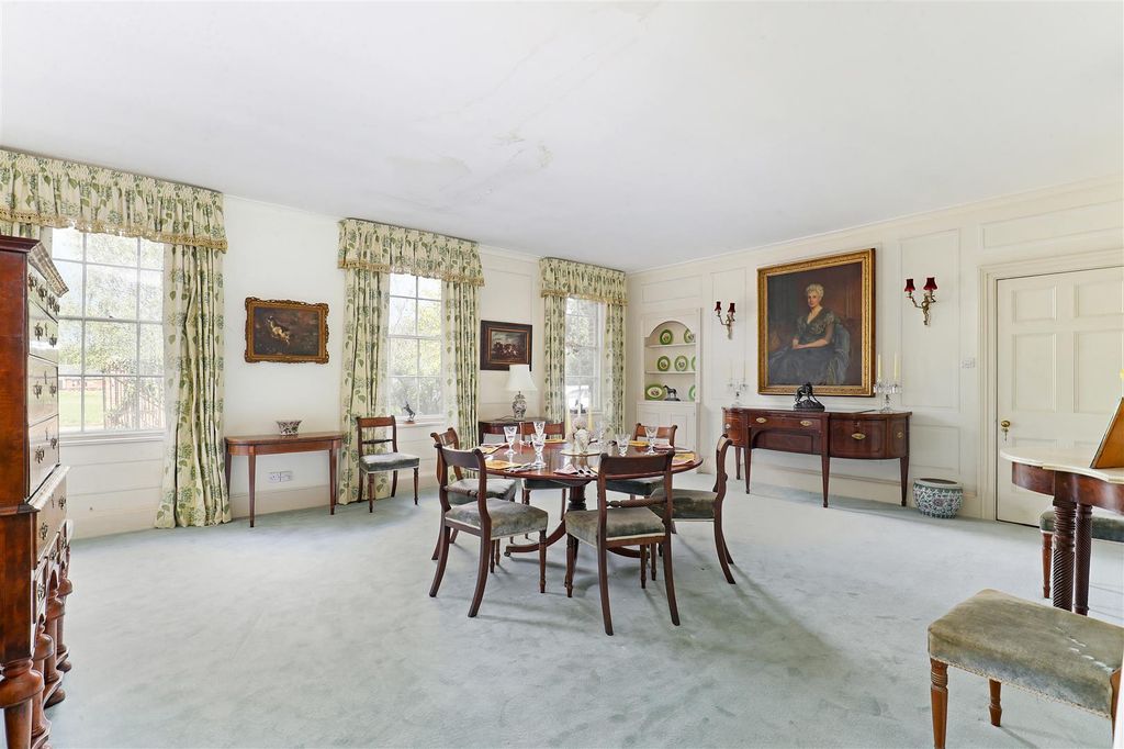 Property photo 3 of 29 Ph4_6195718.Jpg