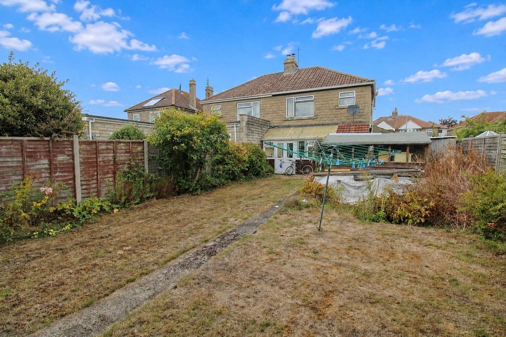 Property photo 2 of 12 Picture No. 03