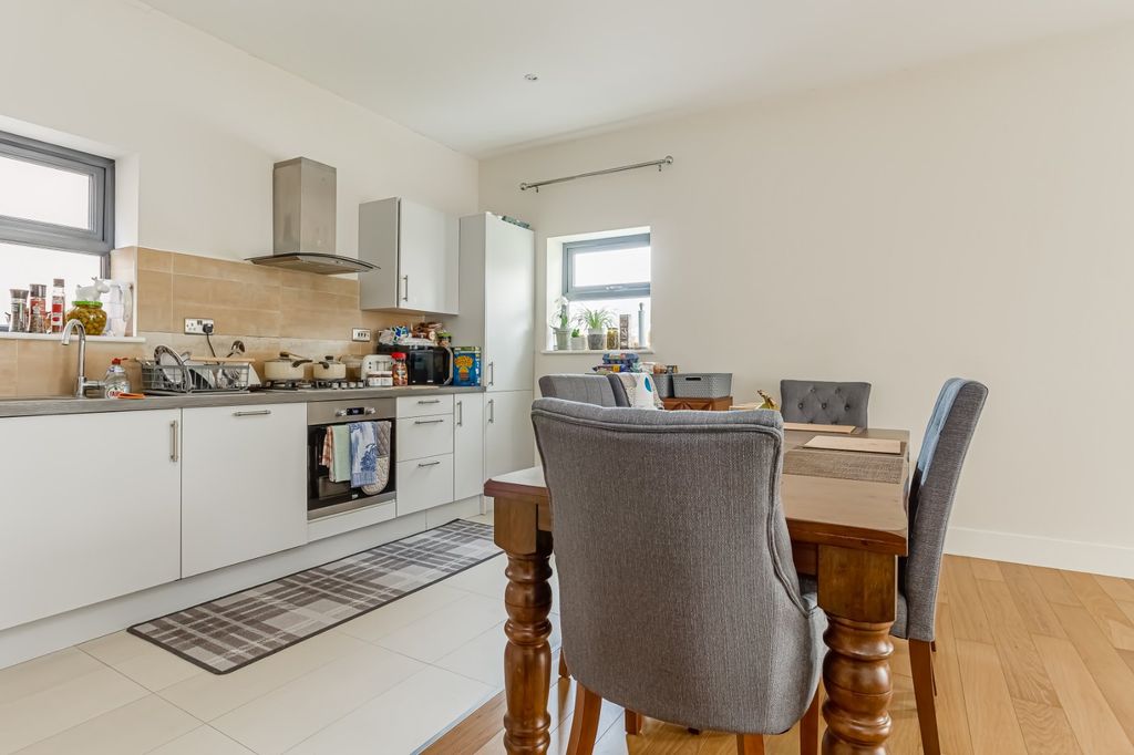 Property photo 3 of 12 Kitchen/Diner