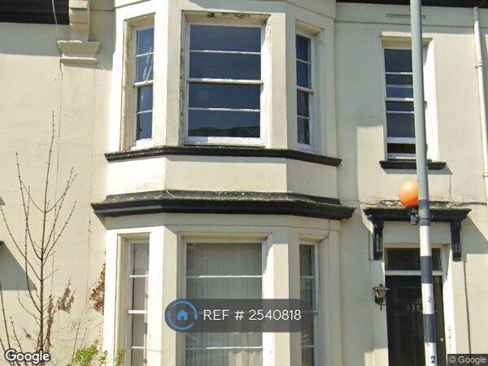 Property photo 1 of 8