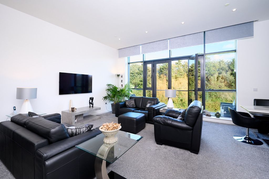 Property photo 1 of 23 4566791