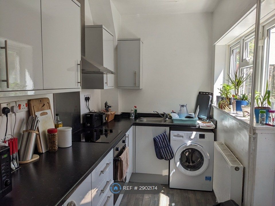 Property photo 3 of 9