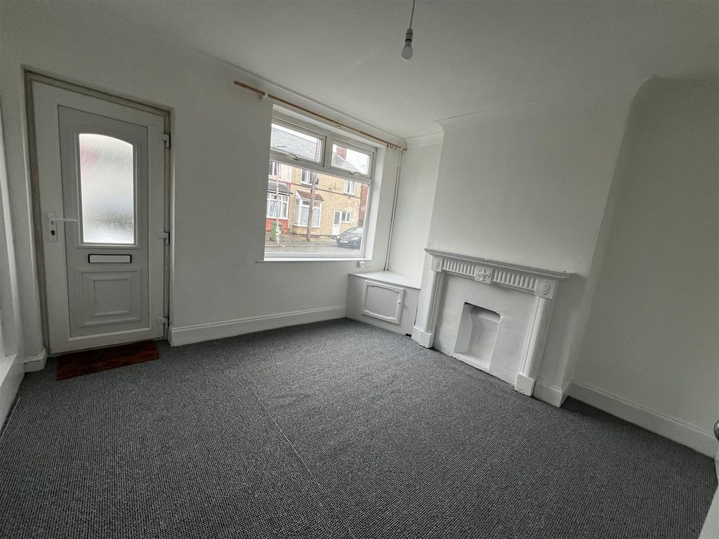 Property photo 2 of 11 Img_2161.Jpg