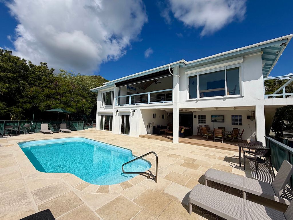 Property photo 1 of 52