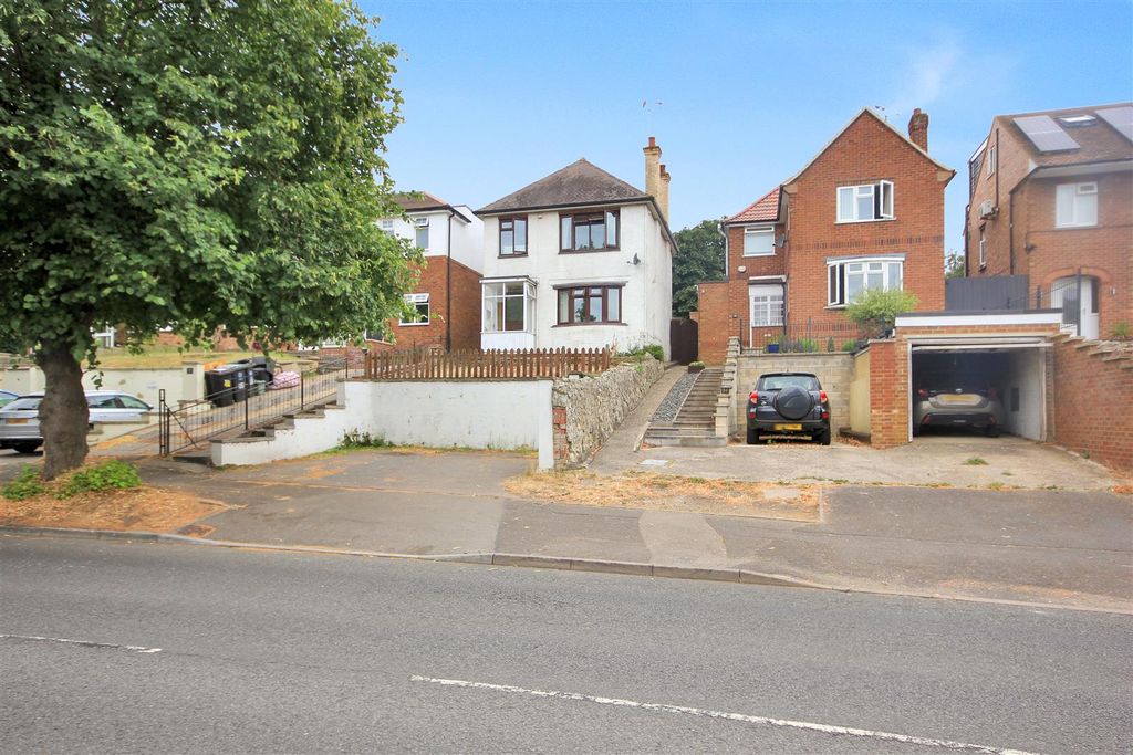 Property photo 1 of 14 Img_2833.Jpg