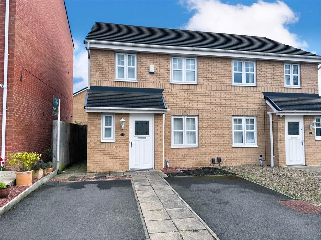 Property photo 2 of 20 Front