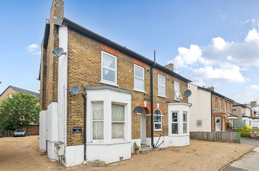 Property photo 1 of 14 1333493-15-689073...