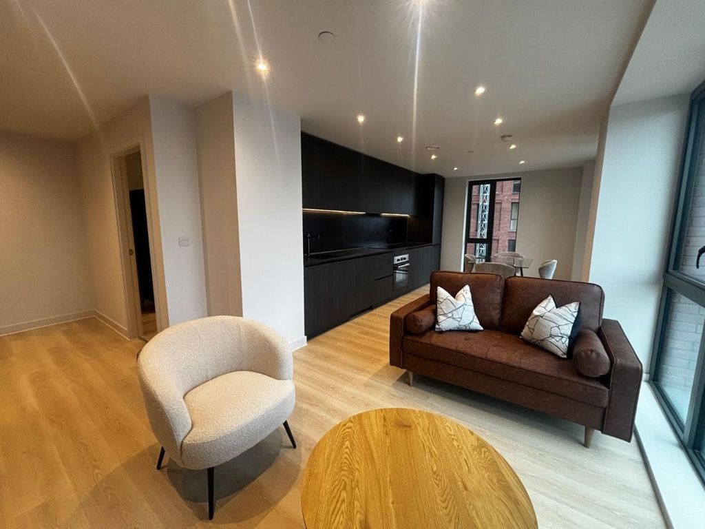 Property photo 3 of 23