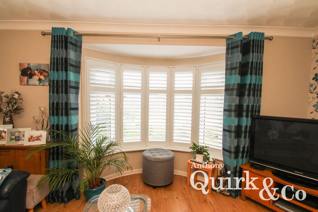 Property photo 3 of 21