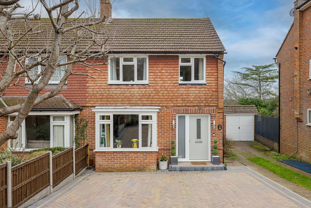 Property photo 2 of 23