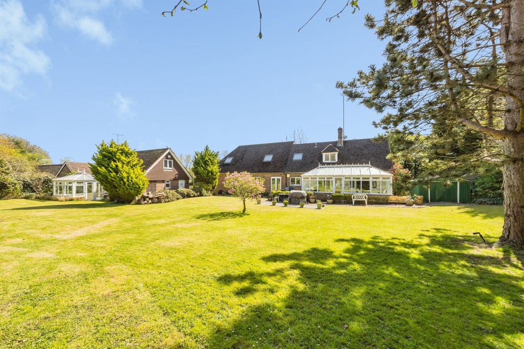 Property photo 1 of 21