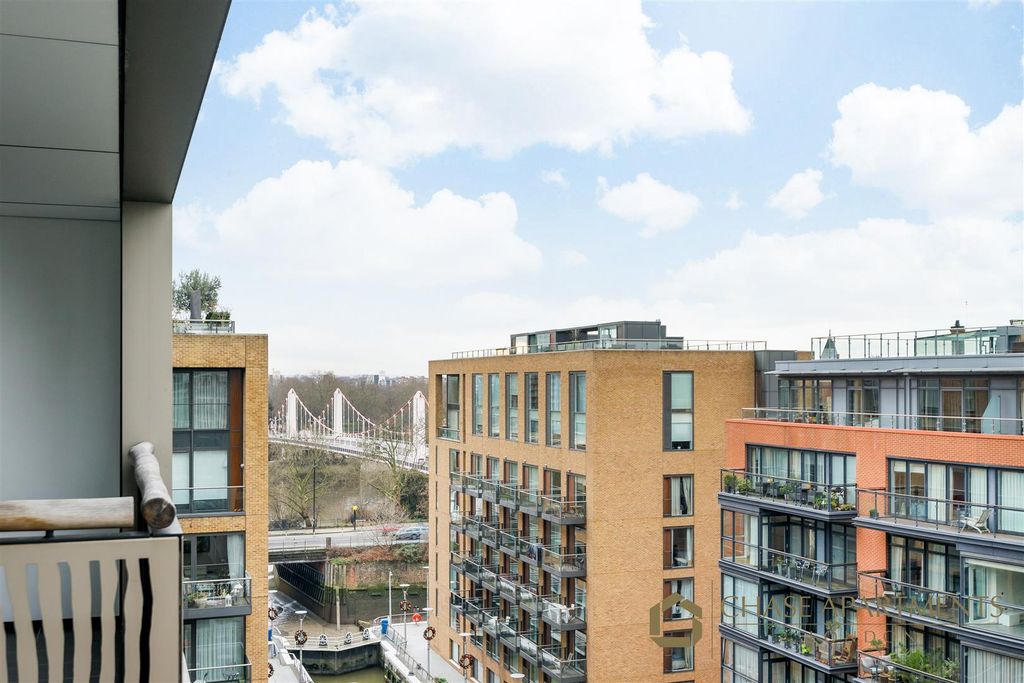 Property photo 2 of 12 Bramah House Sw1W 8Dq-10.Jpg