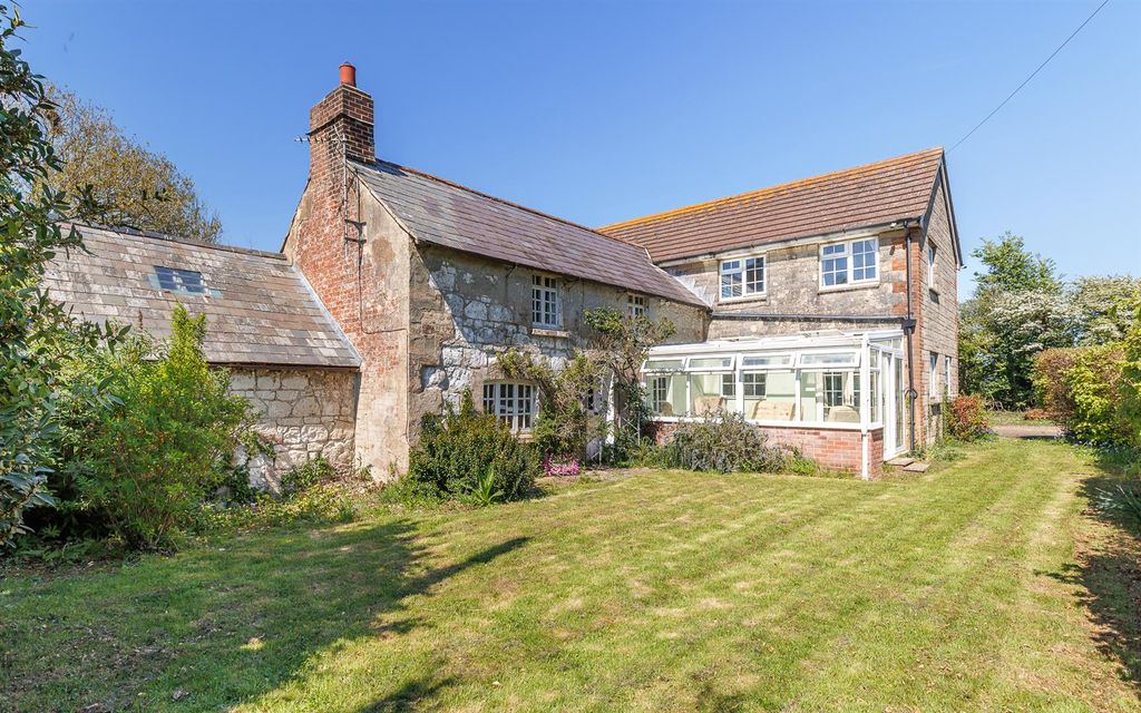 Property photo 1 of 24 The Hollands