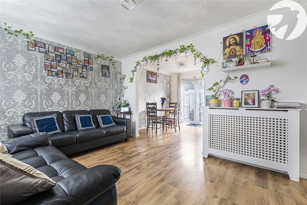 Property photo 2 of 27 Robinson Jackson