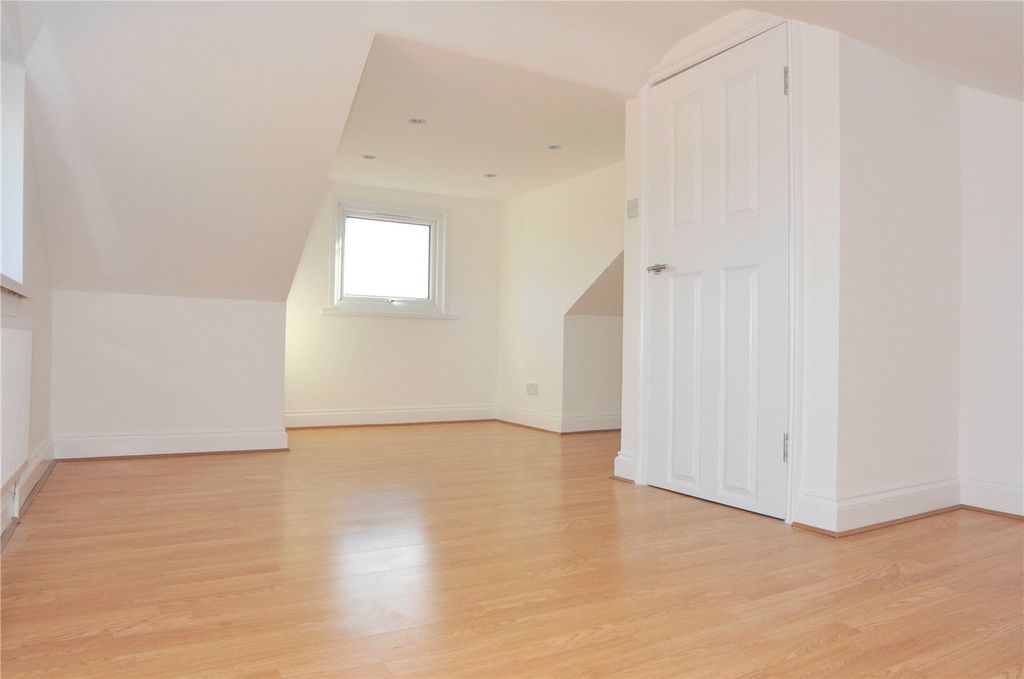 Property photo 2 of 7 Picture No. 01