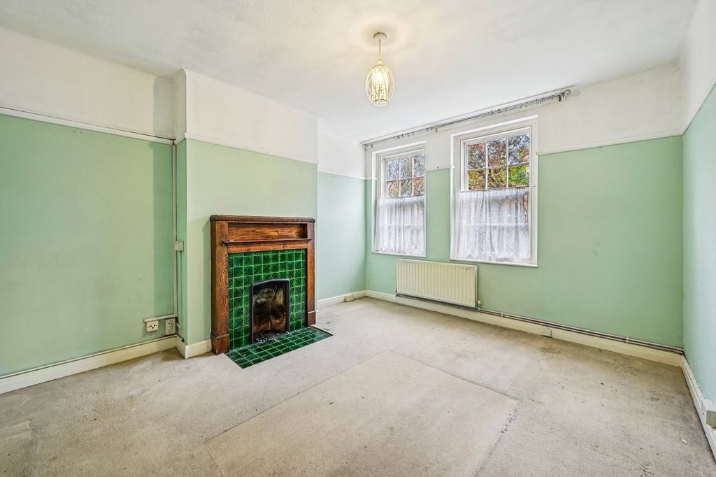 Property photo 2 of 7