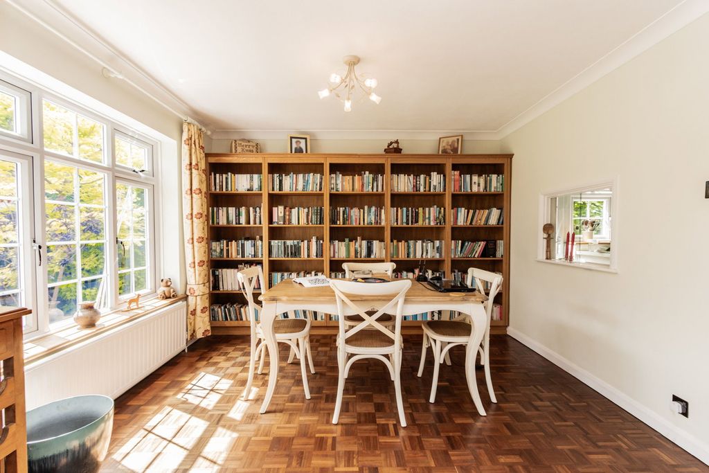 Property photo 3 of 14