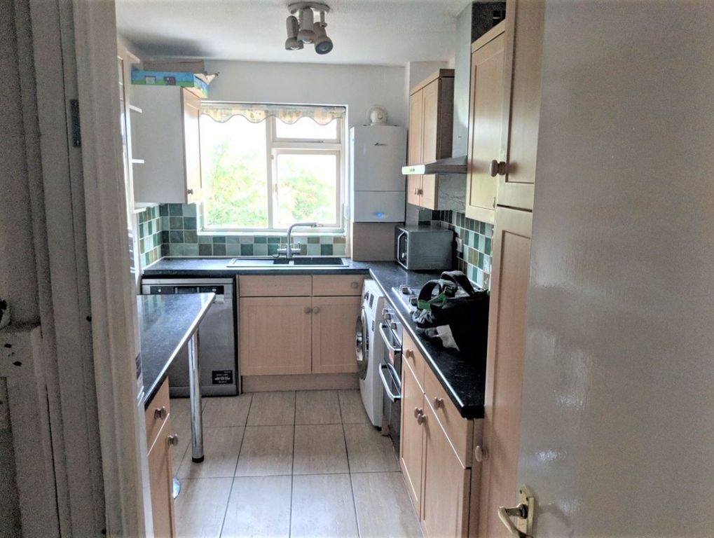 Property photo 3 of 11