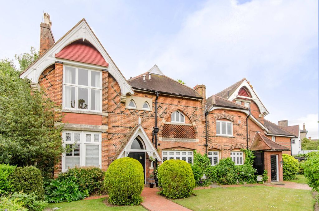 Property photo 2 of 16