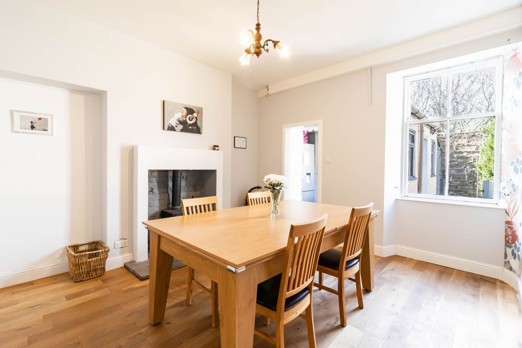 Property photo 3 of 27 Dining Room