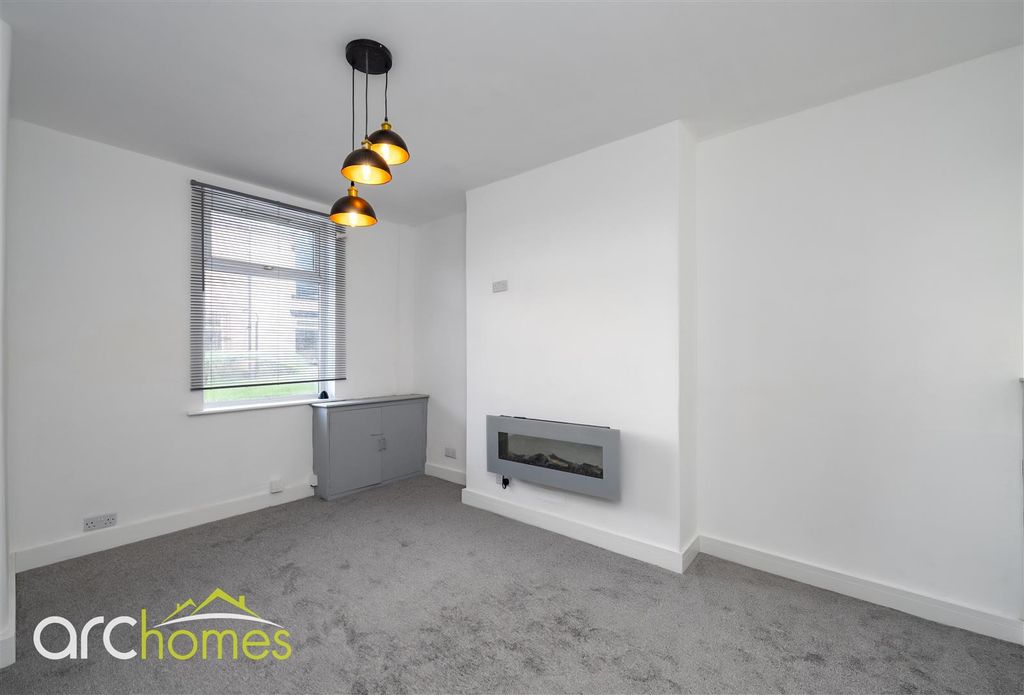 Property photo 2 of 18 Dsc06320-Edit.Jpg