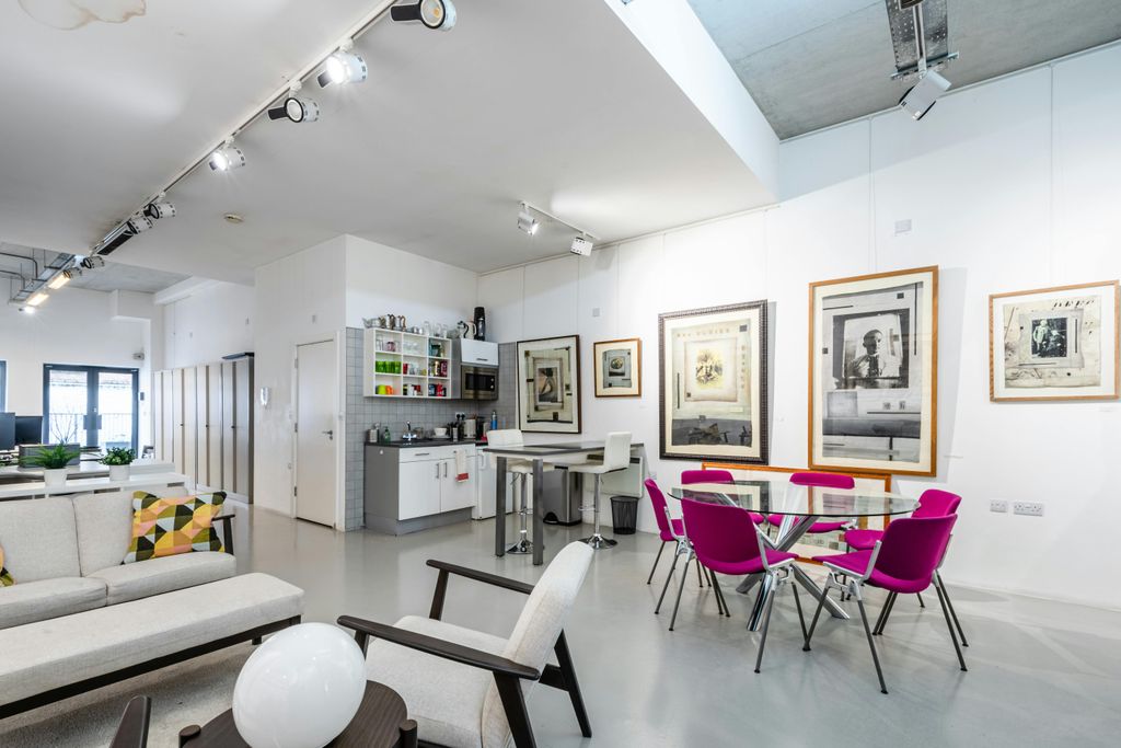 Property photo 2 of 13 Northside Studios 1.01 - 4.Jpg