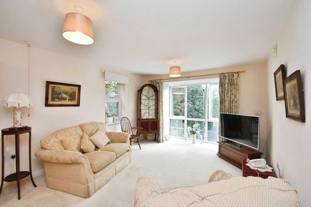 Property photo 2 of 12 Pbox-Img.Jpg