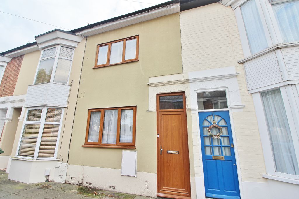 Property photo 1 of 11