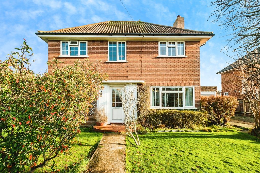 Property photo 1 of 17